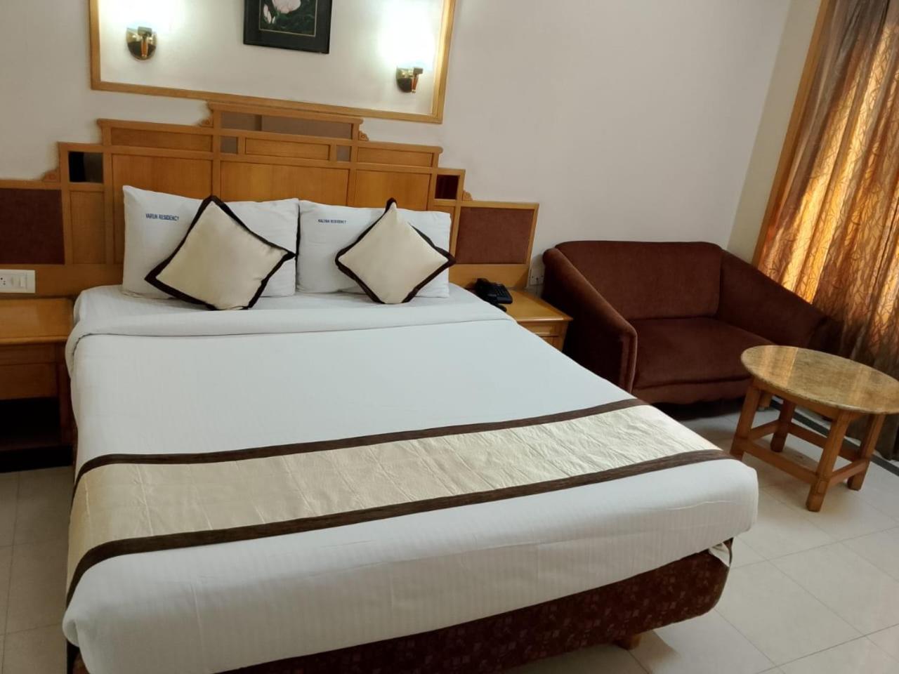 טירופאטי Hotel Kalyan Residency מראה חיצוני תמונה